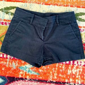Ann Taylor signature size 6 shorts